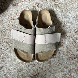 NWOT BIRKENSTOCK EU 39 Kyoto beig/Taupe Suede Unisex Sandals Slides US 8.5